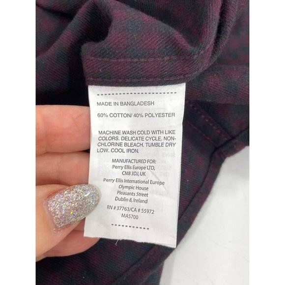 Perry Ellis Men’s Button Down Shirt M Long Sleeves Maroon Checkered Pattern - Picture 12 of 13